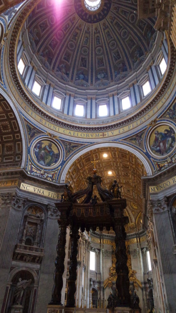 Interior da Basílica de São Pedro