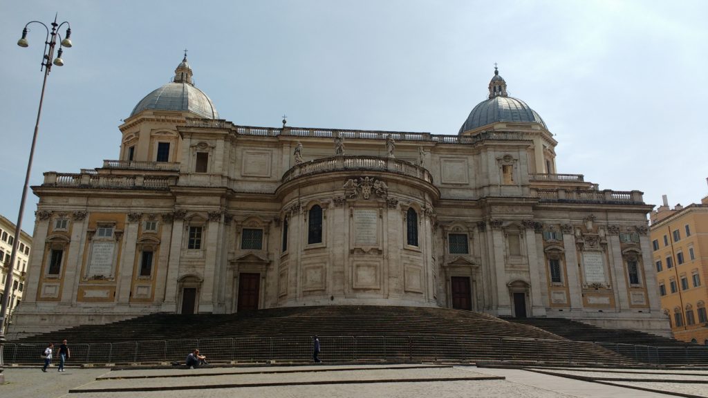 Fundos da basílica Santa Maria Maggiore