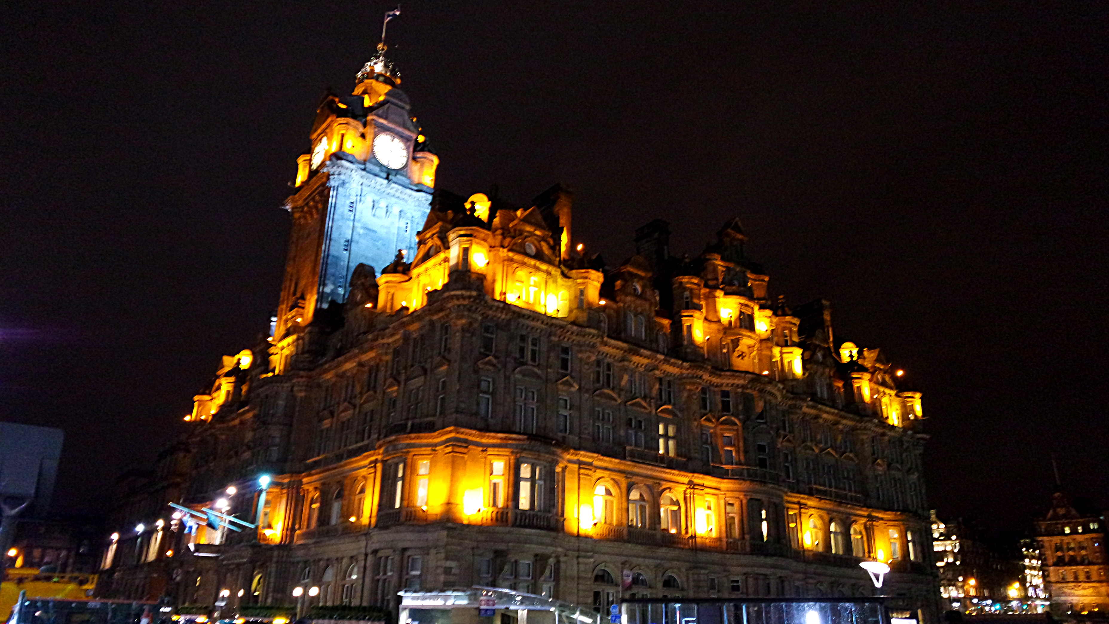 Hotel Balmoral, o cinco estrelas mais famoso de Edimburgo e um ícone do arquitetura da cidade